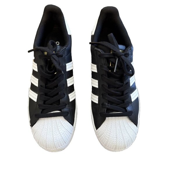 woman's Adidas Originals Superstar Black Size 8 Black & White, Like New - Picture 2 of 16